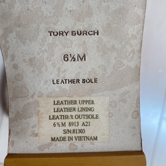 Tory Burch Capri thong sandals beaded gold logo - Picture 8 of 11